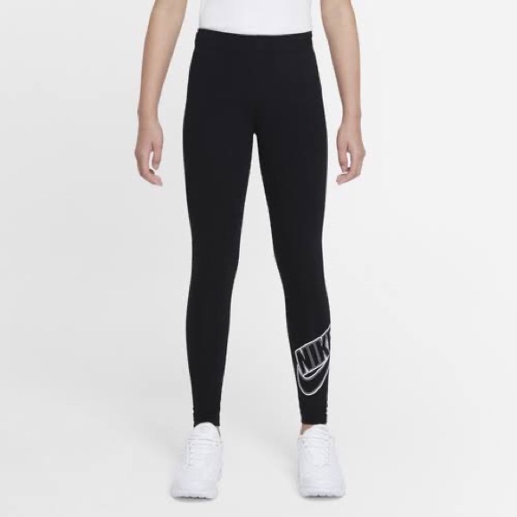NIKE Sportswear Favorites Graphic Leggings - Picture 5 of 5